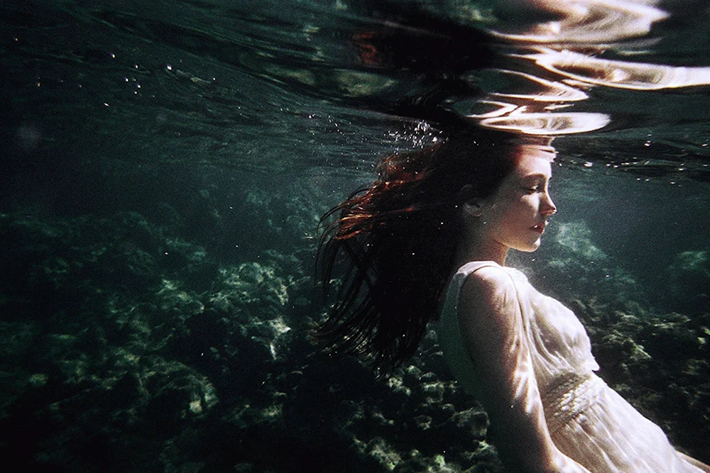 Actresses Underwater