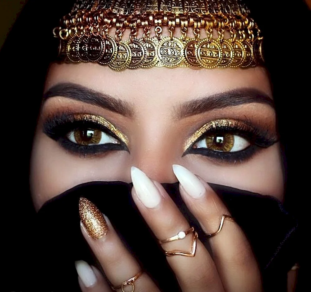 Arabic Makeup 2020