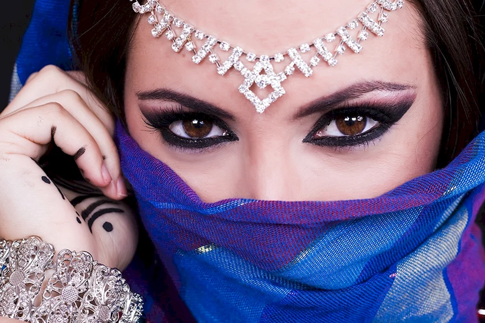 Arabic Makeup