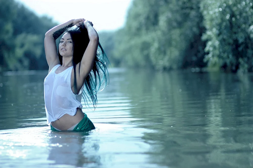Beauty woman in Water