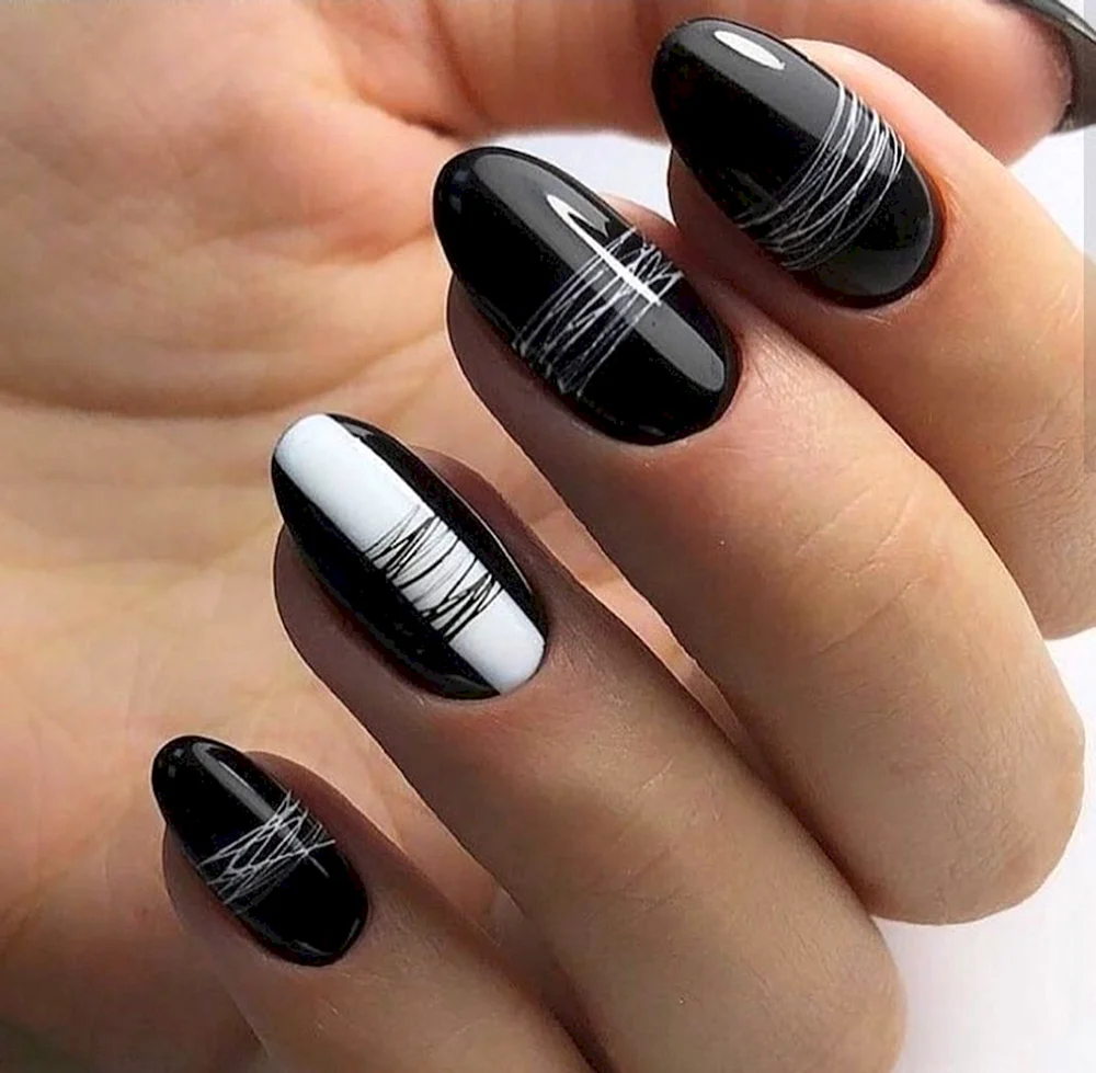 Black Nail Design