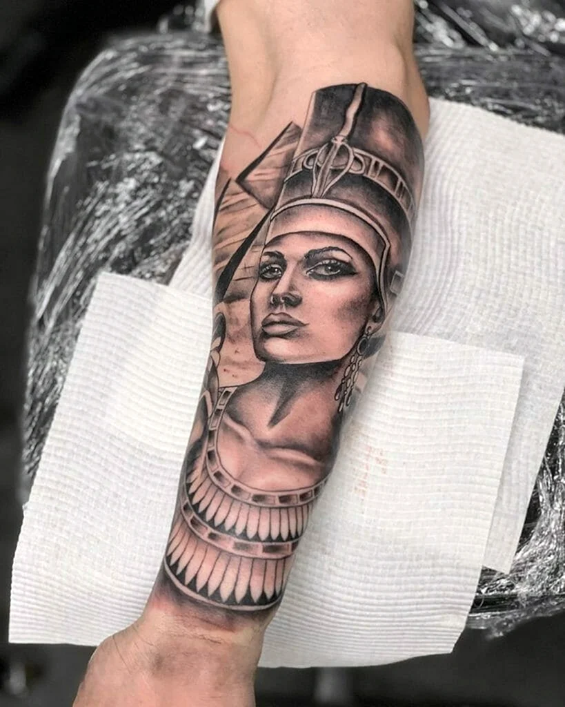 Богиня Нефертити тату