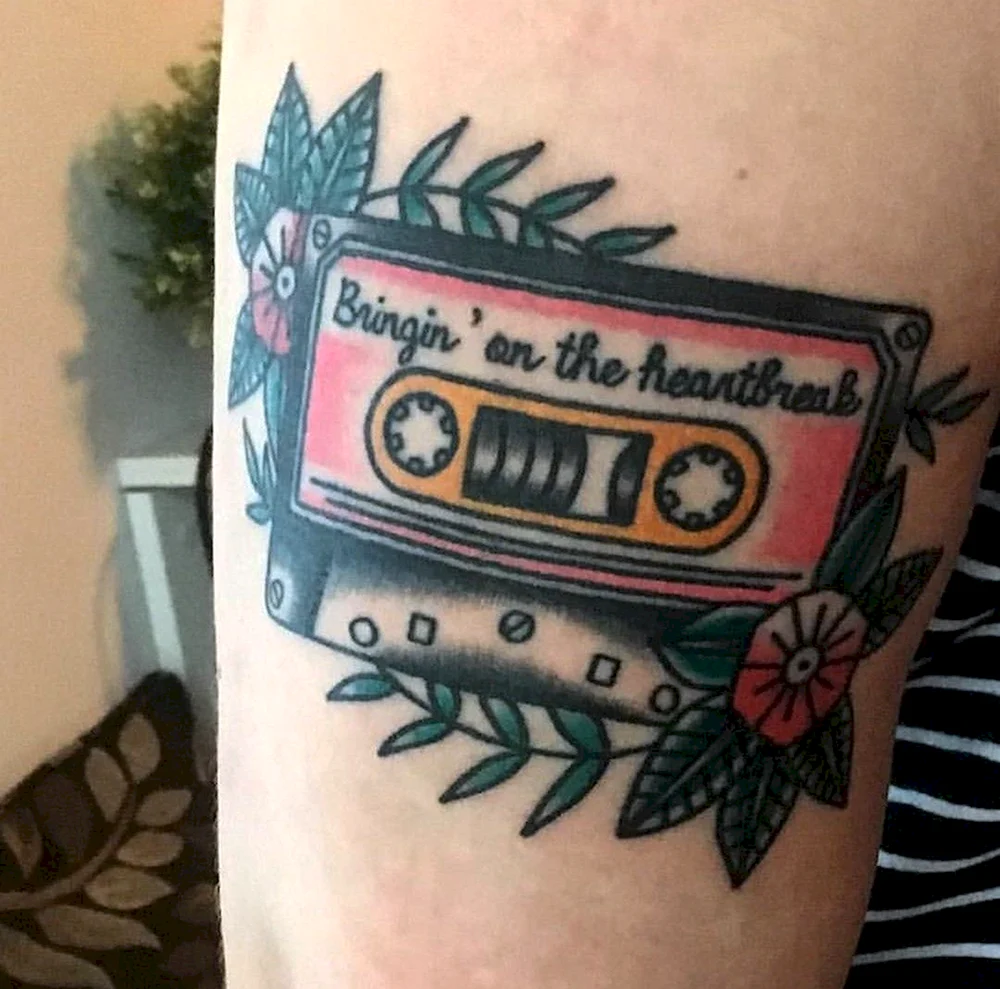 Cassette Tattoo outline