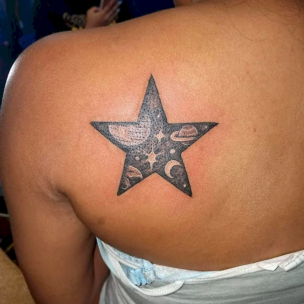 Четырехконечная звезда тату