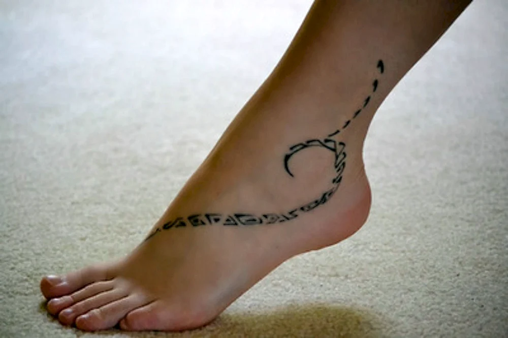 Feet Tattoo delicate