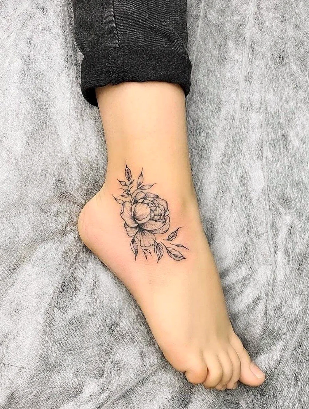 Female Ankle Tattoo