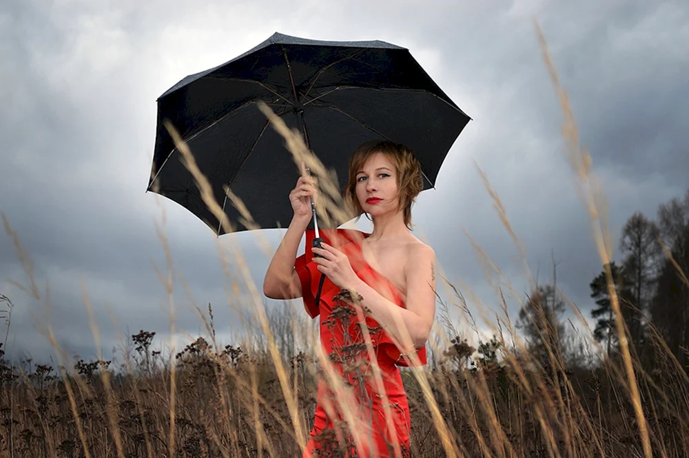Femme parapluie