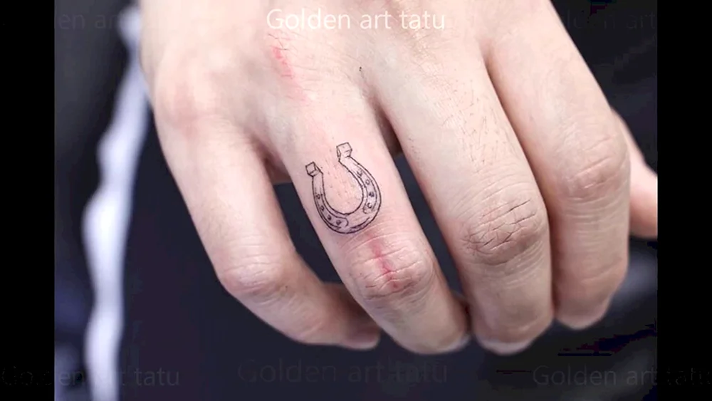 Finger Tattoo draw