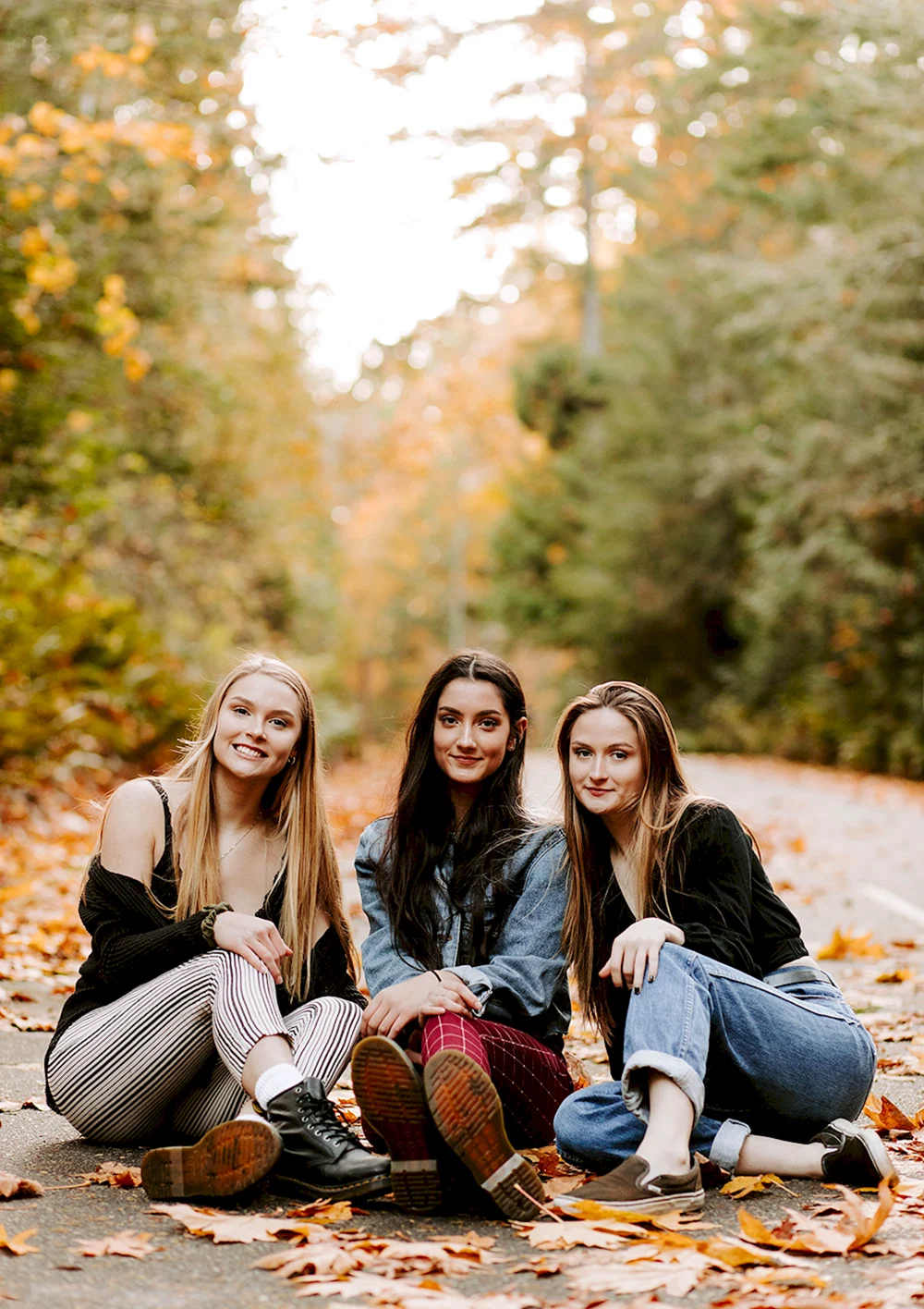 Фотосессия с подружками осенью