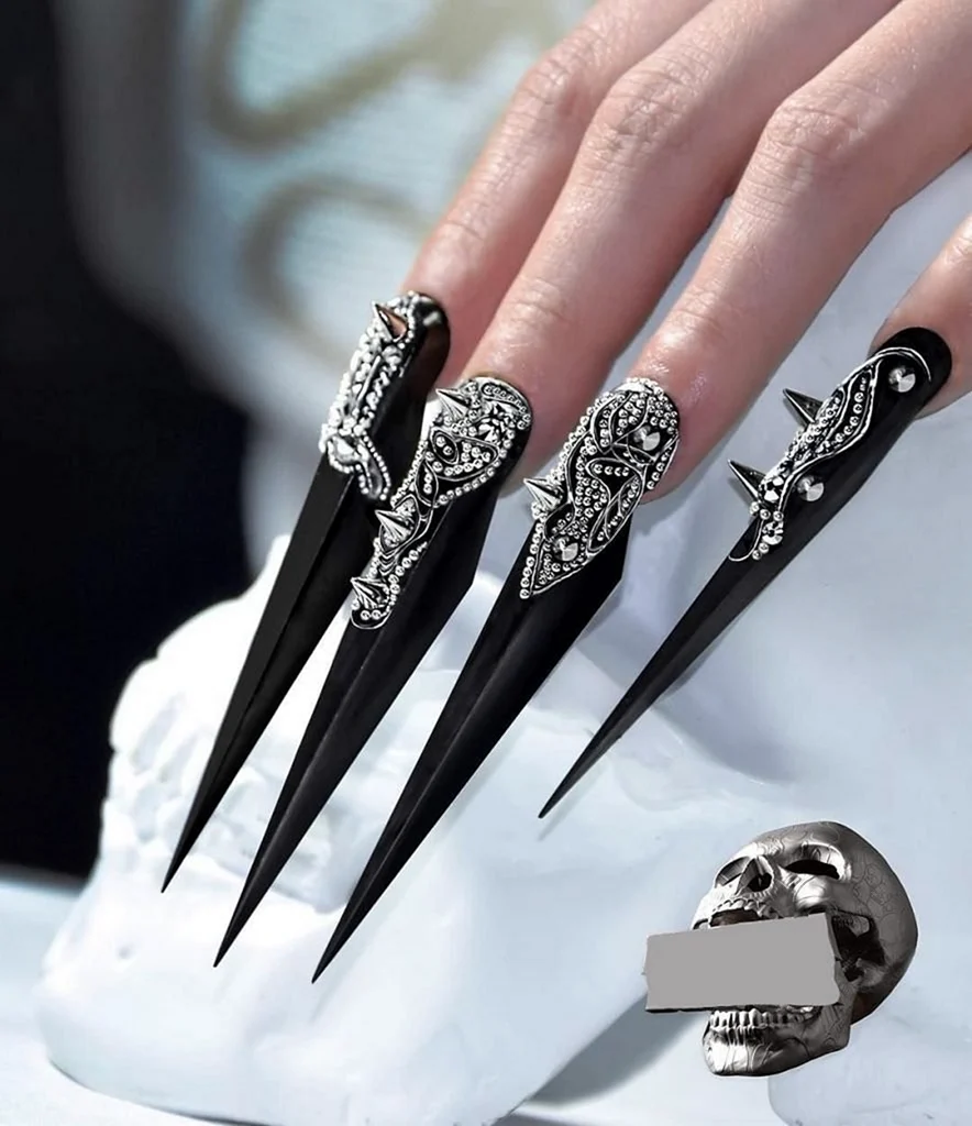 Goth Sharp Nails