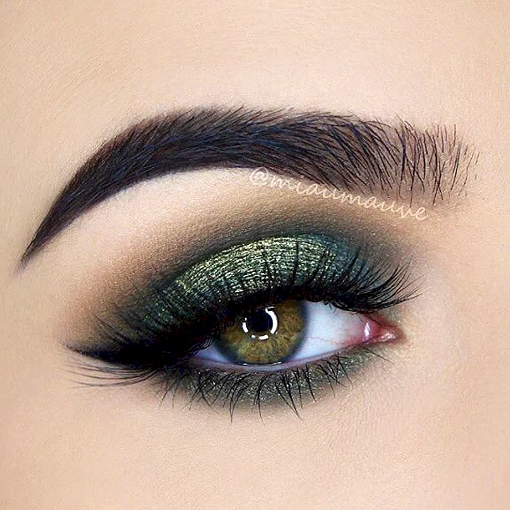 Green Eye Makeup