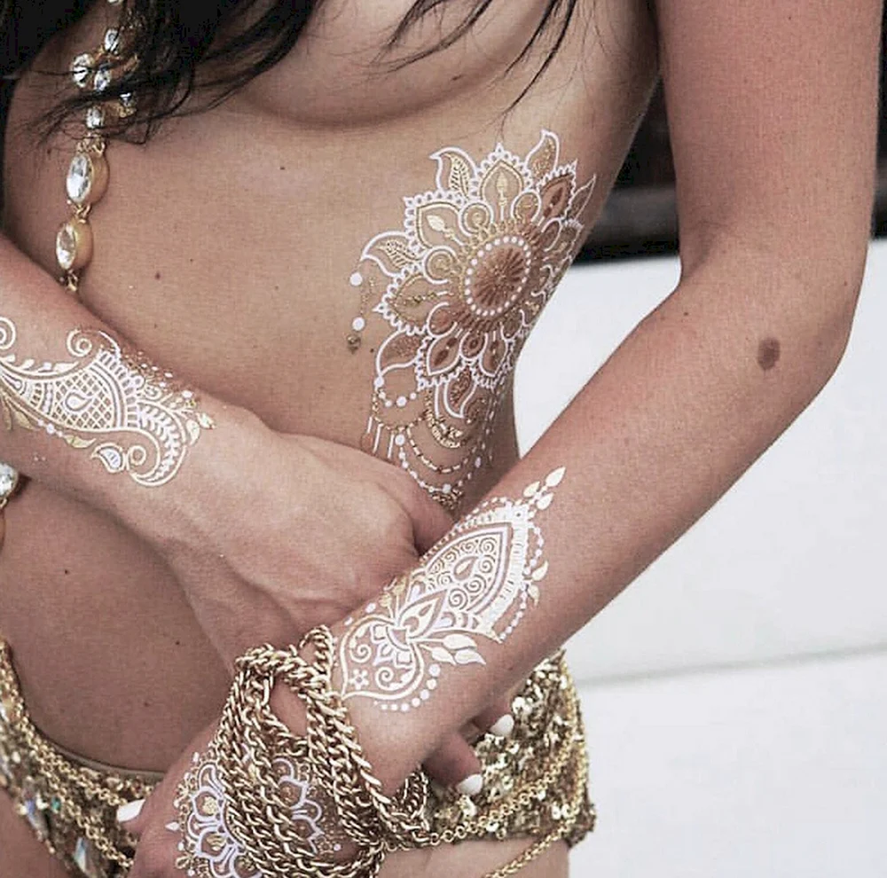 Henna on body