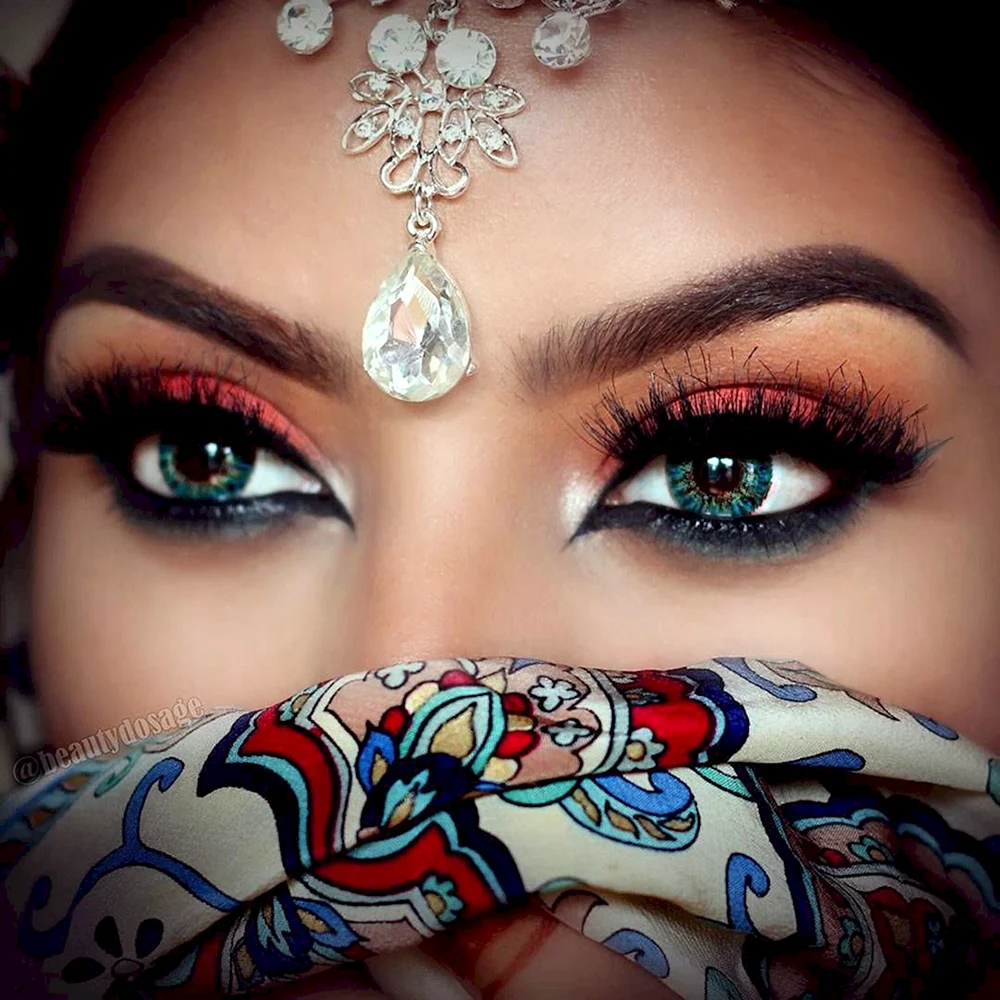 Hindu Jewel Eyebrows