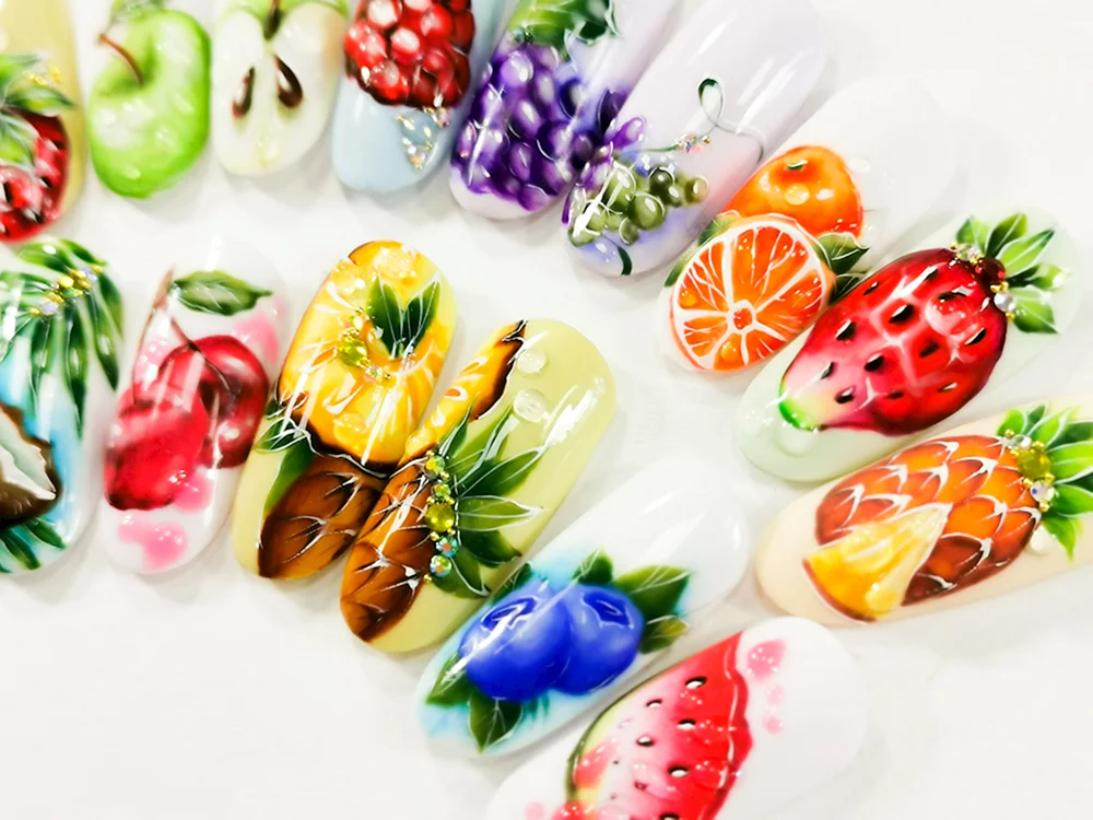 Художественная роспись на ногтях фрукты