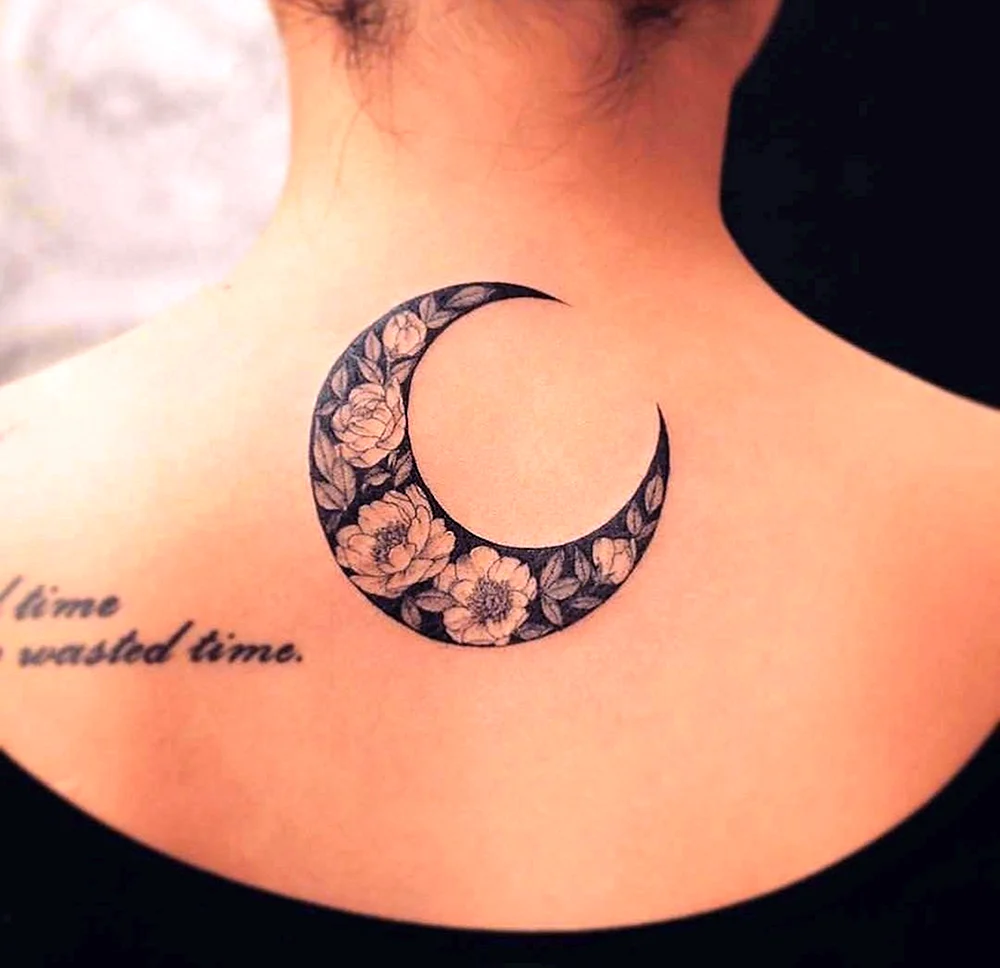 Luna Tattoo
