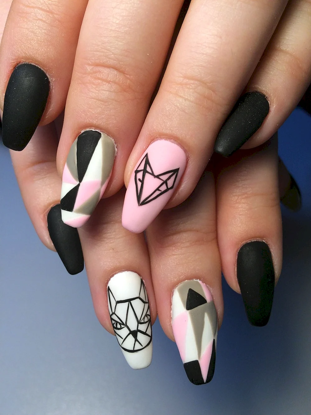 Nails graphic Design