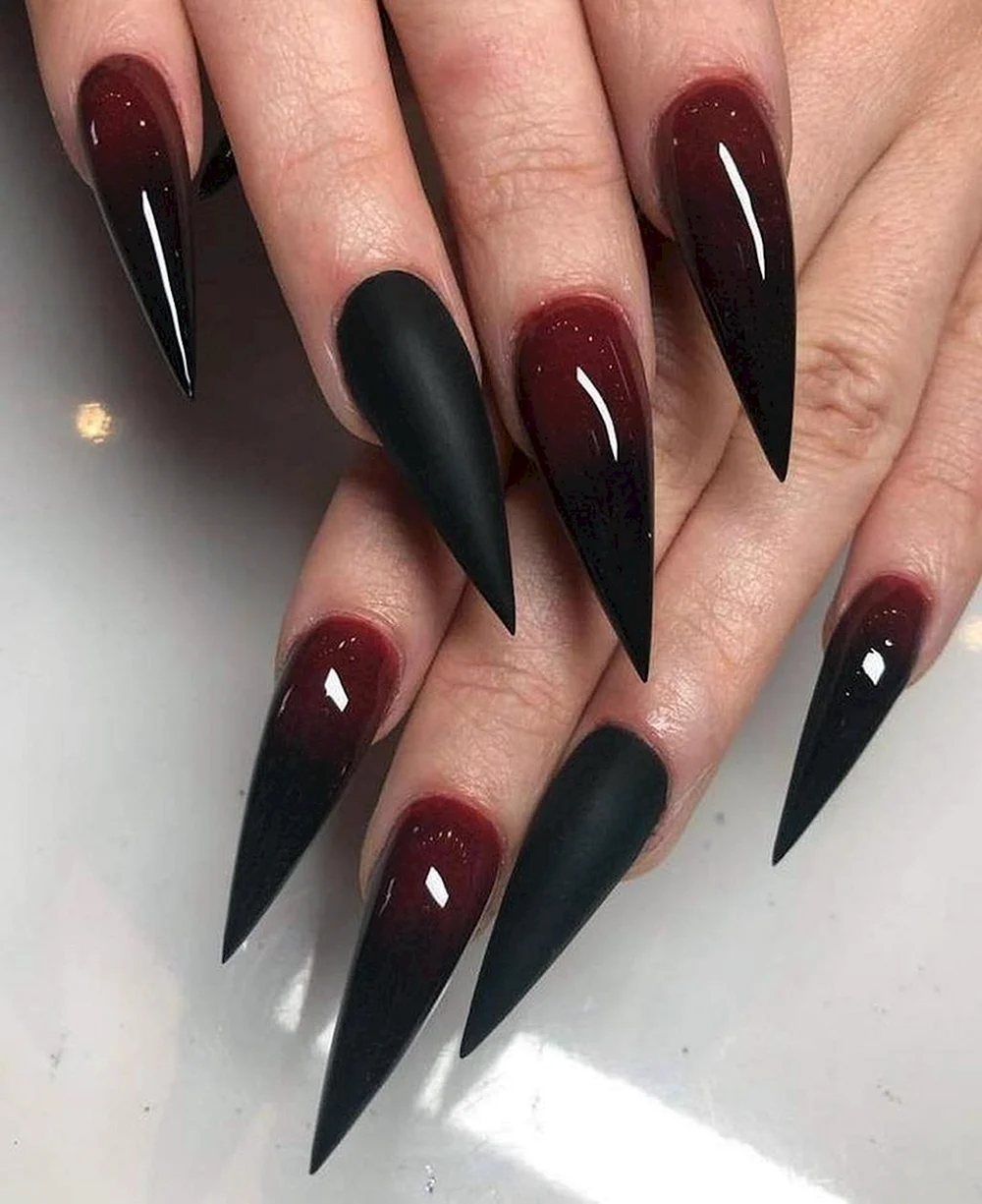 Nails Stiletto Red Black
