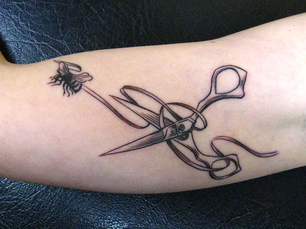 Scissors Tattoo Design