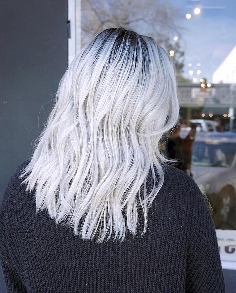 Silver hair underlines