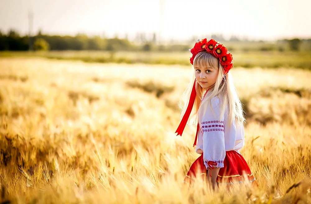 Славянские дети в поле