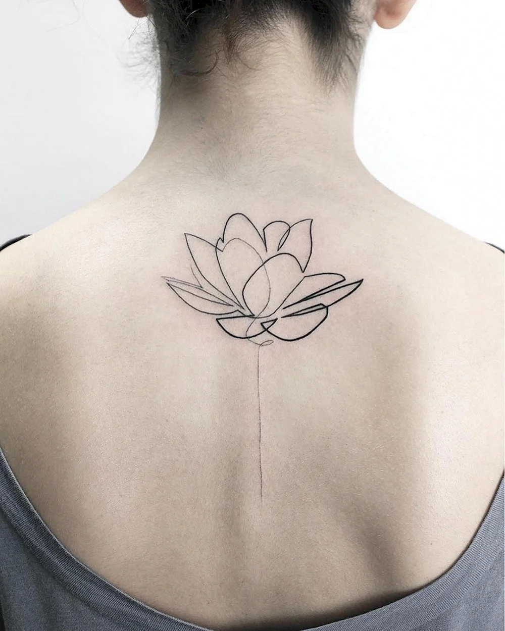 Tatouage fleur de Lotus