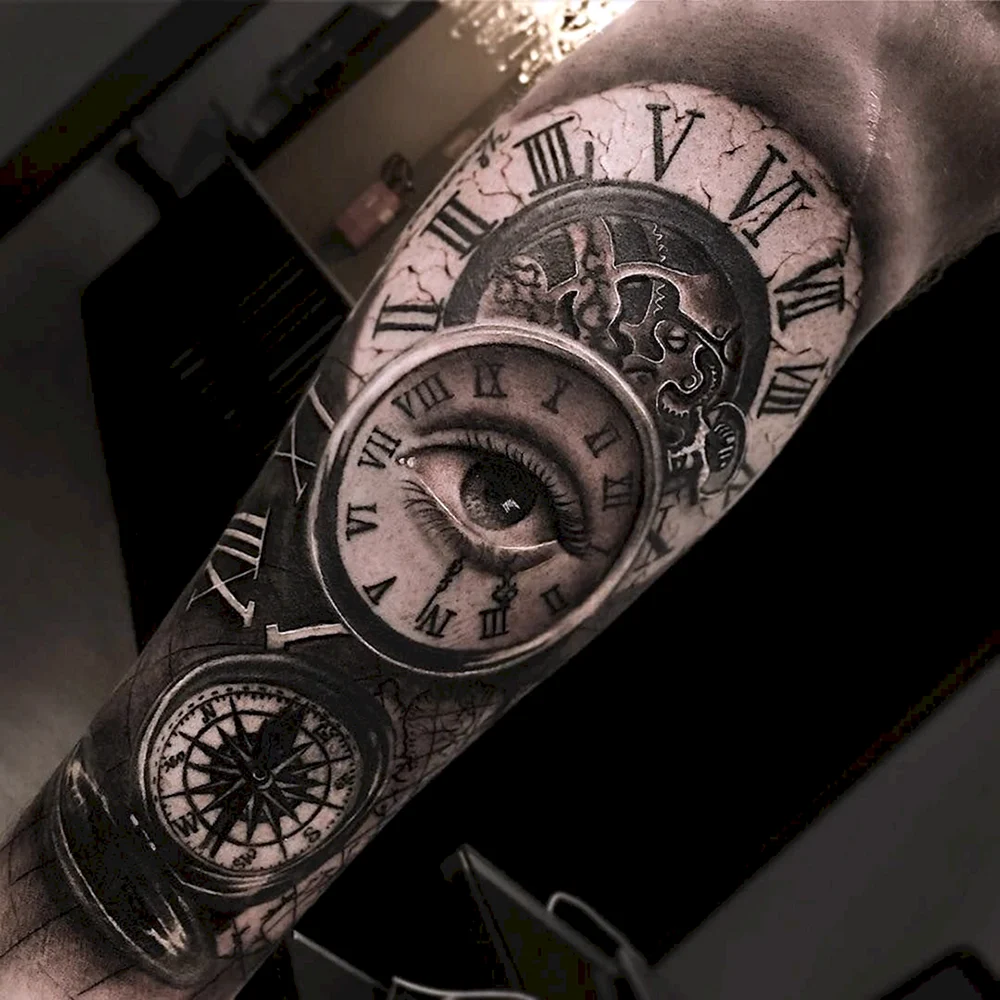 Tattoo Black and Grey Clock