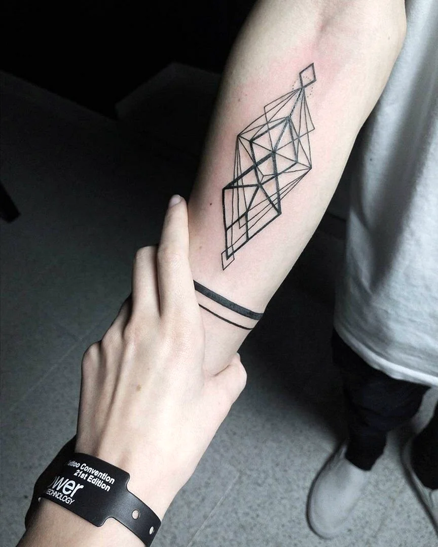 Tattoo geometrica