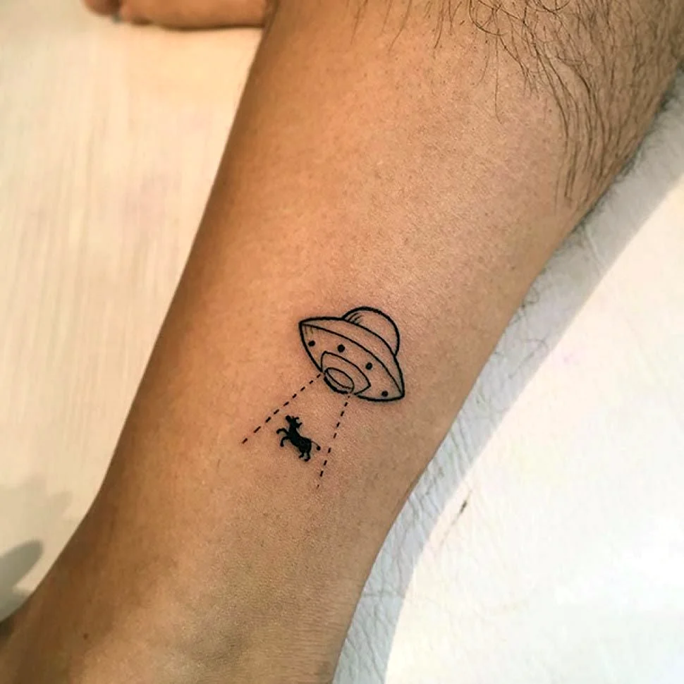 Tattoo minimalism