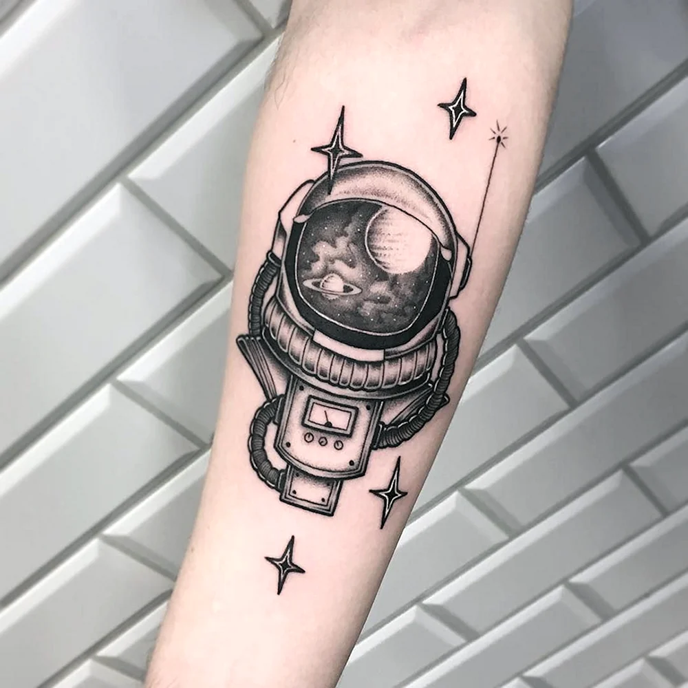 Татуировка космонавт