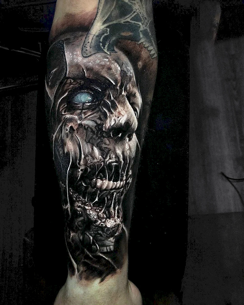 Татуировки мужские монстры