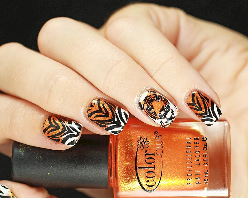 Tiger Manicure
