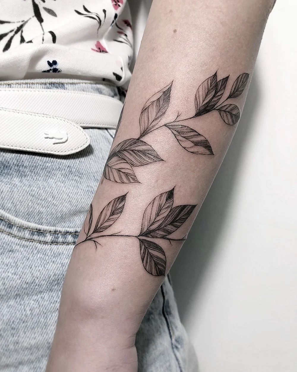 Wrist Tattoo leaves